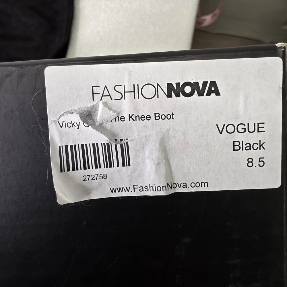 Fashion Nova chic black